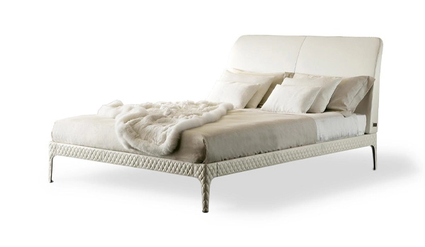 Rugiano Taylor Bed