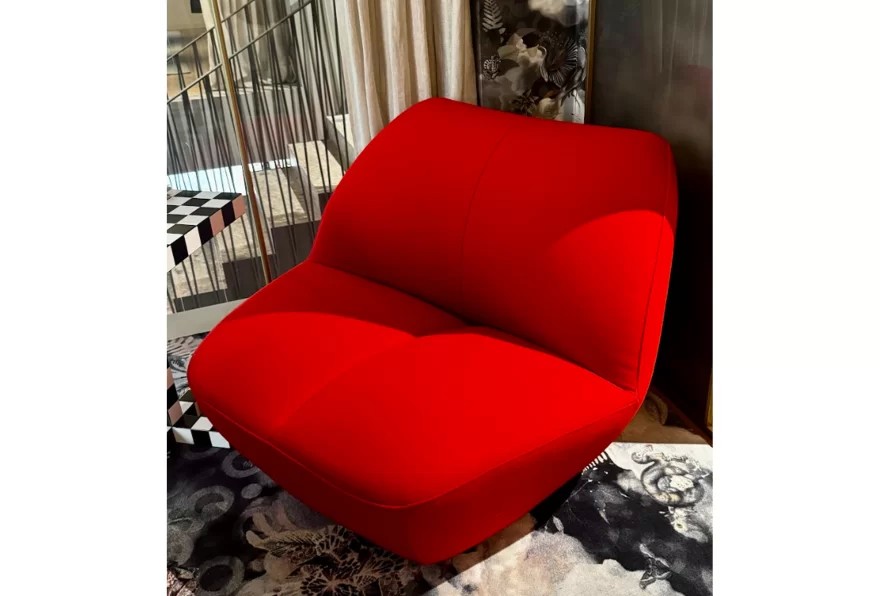 Moooi Kisss Lounge Chair